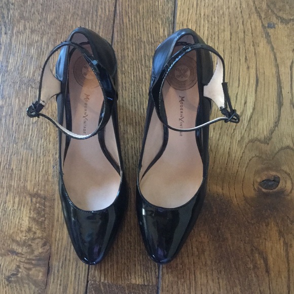 Shoes - Picture 2 of 3